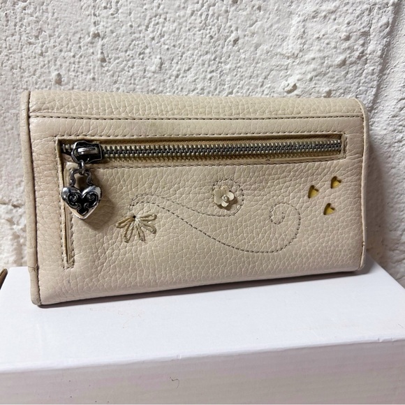 Brighton Masterpiece Collection Melania Wallet Cream/Yellow Pebbled Leather VTG - Picture 2 of 15